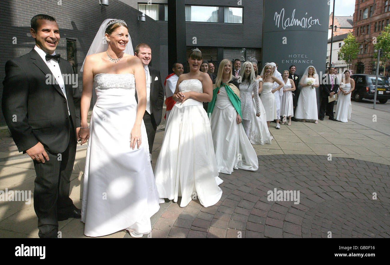 Gmtvs hi-res stock photography and images - Alamy, image size:1300x886