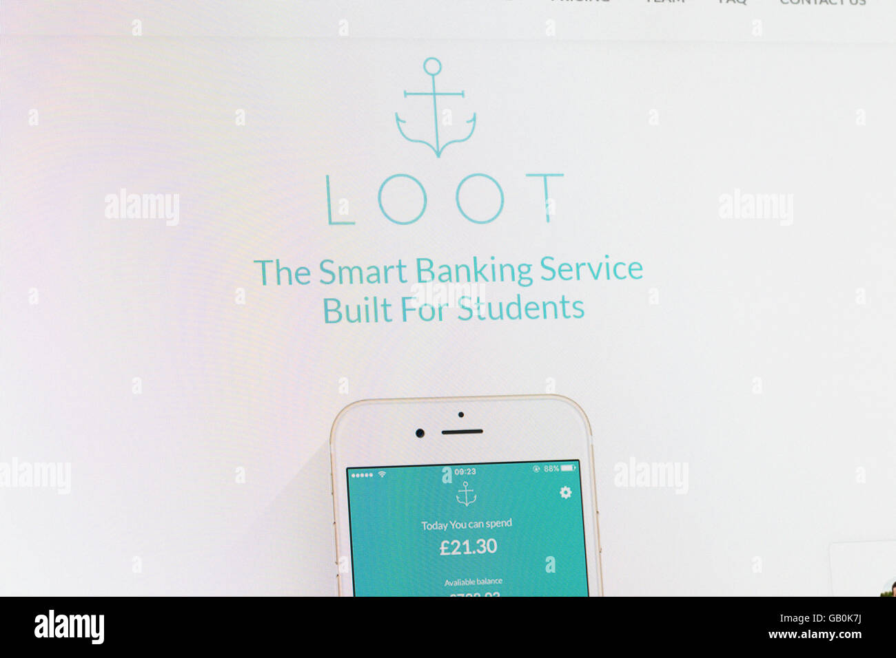 Screenshot of the loot bank homepage Stock Photo