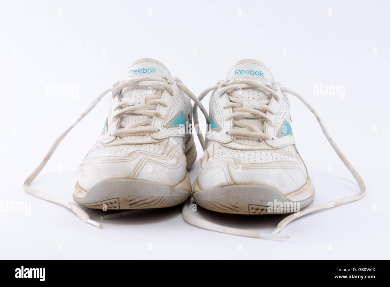 old reebok running shoes