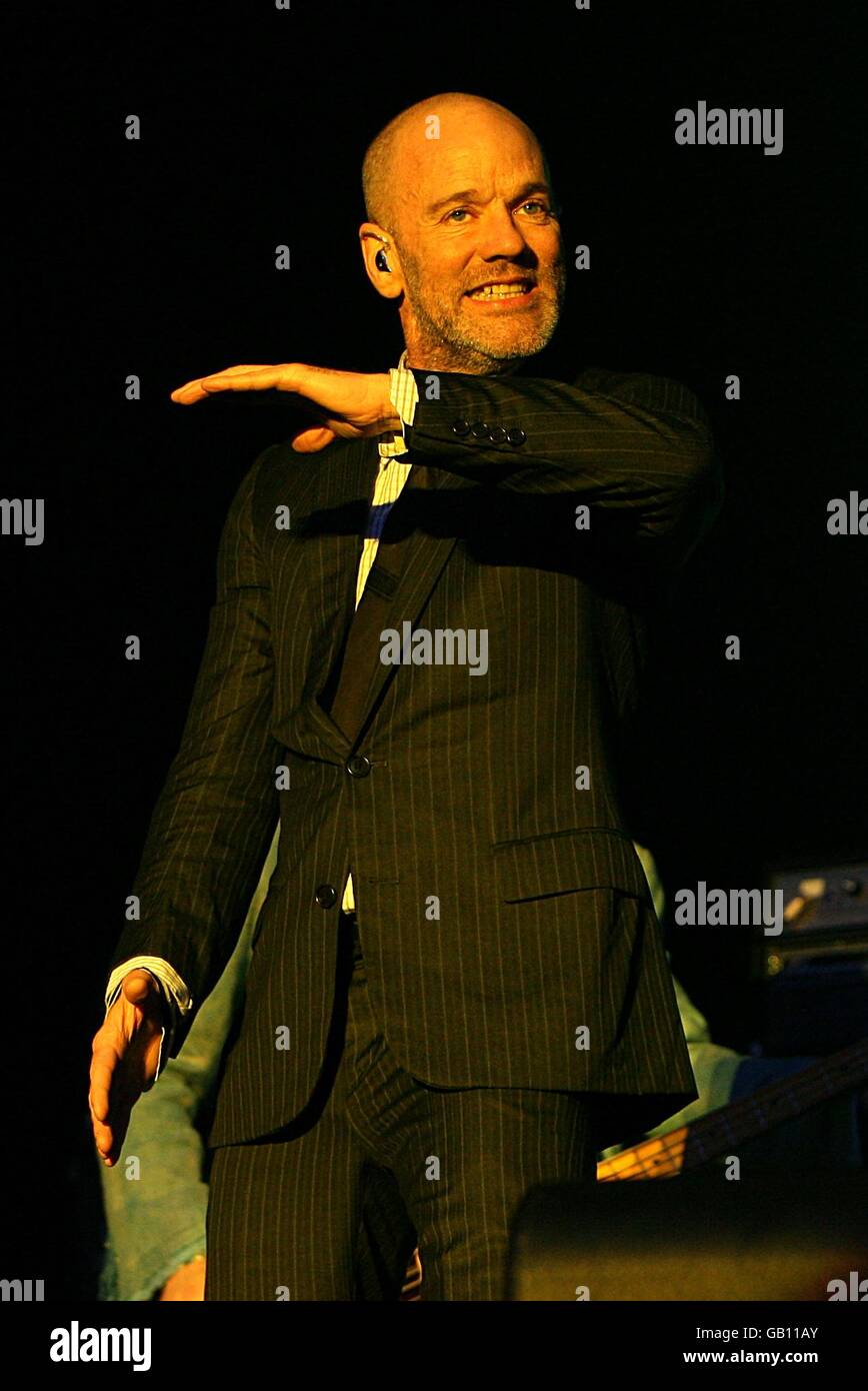 Michael Stipe on stage during REM's performance during the Oxegen Festival 2008 at the Punchestown Racecourse, Naas, County Kildare, Ireland Stock Photo