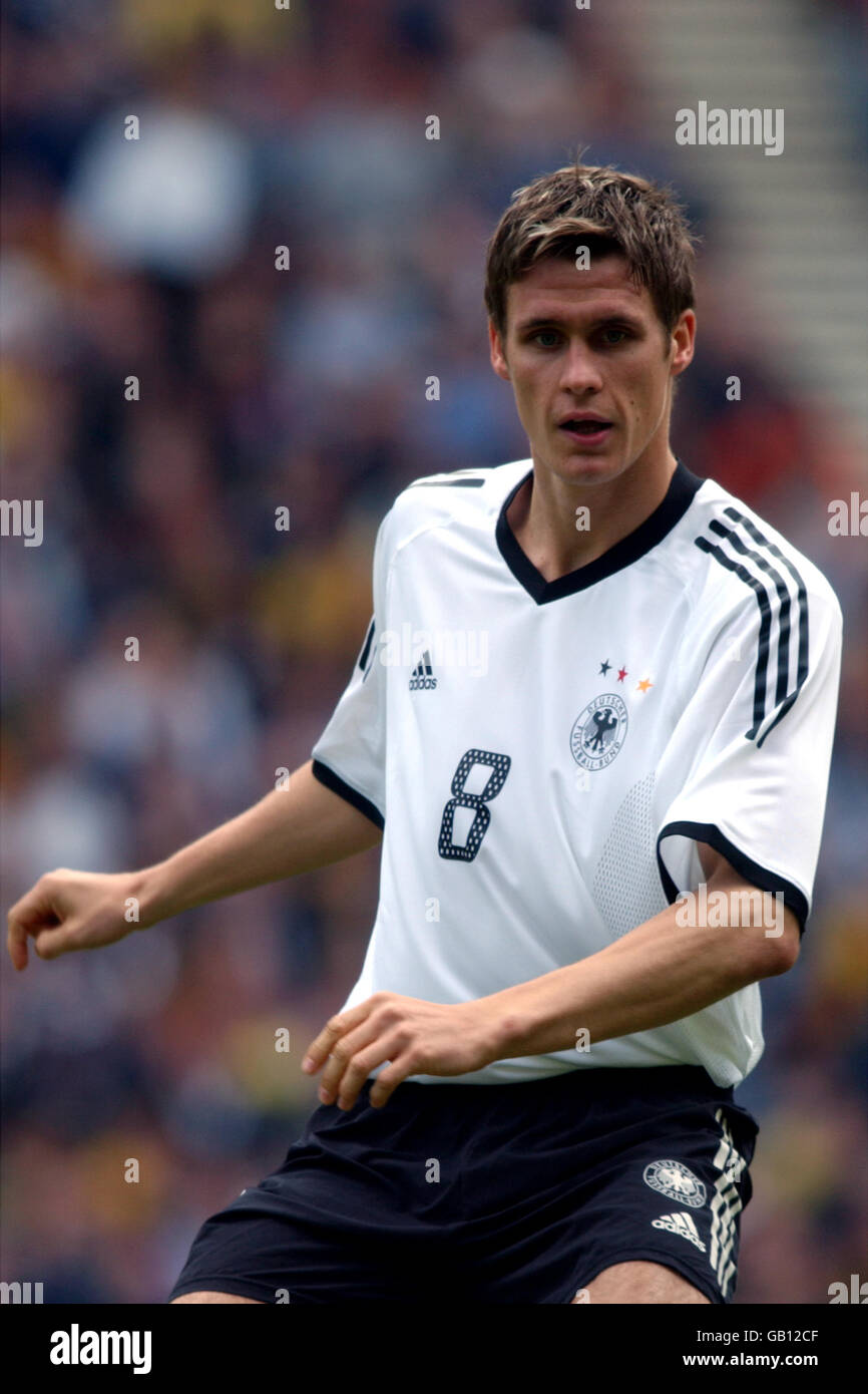 Soccer European Championships 2004 Qualifying Group Five Scotland