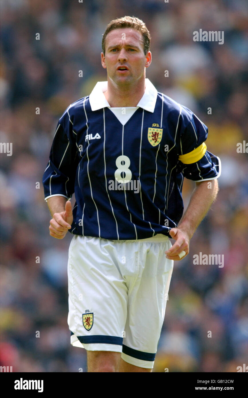 Soccer European Championships 2004 Qualifying Group Five Scotland