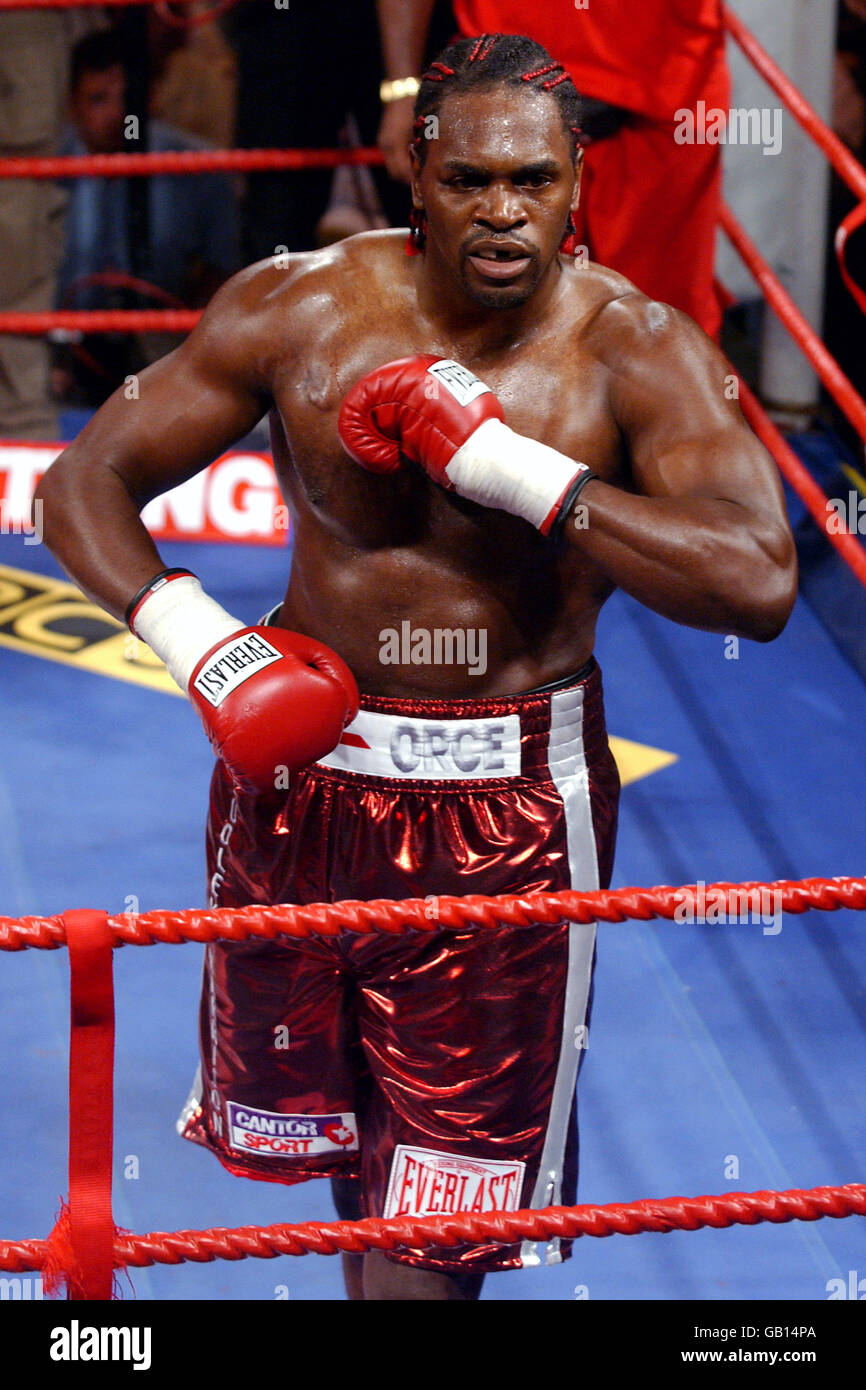 Boxing - Heavyweight Bout - Audley Harrison v Matthew Ellis Stock Photo -  Alamy