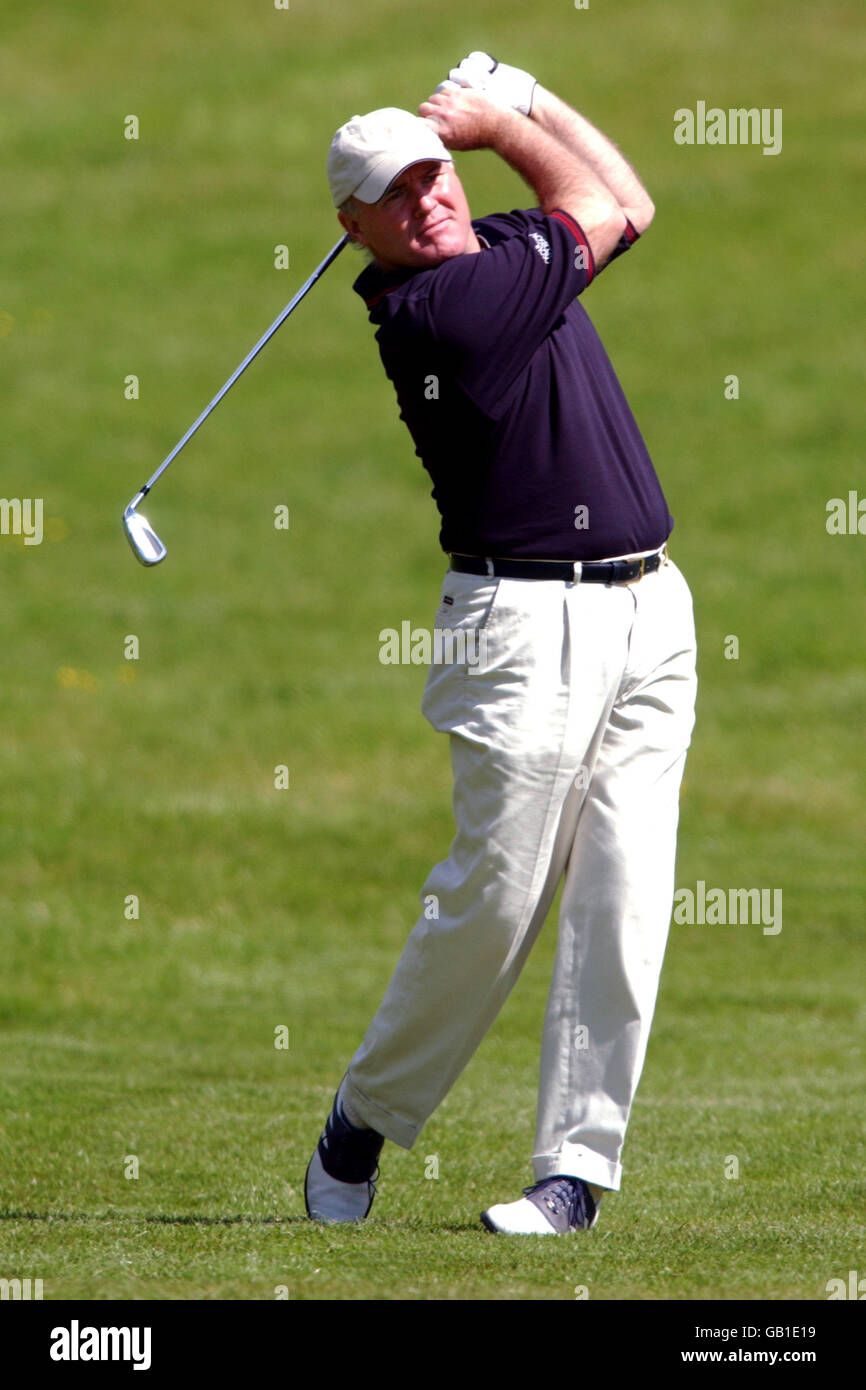 Sport golf action ronan rafferty hi-res stock photography and images ...