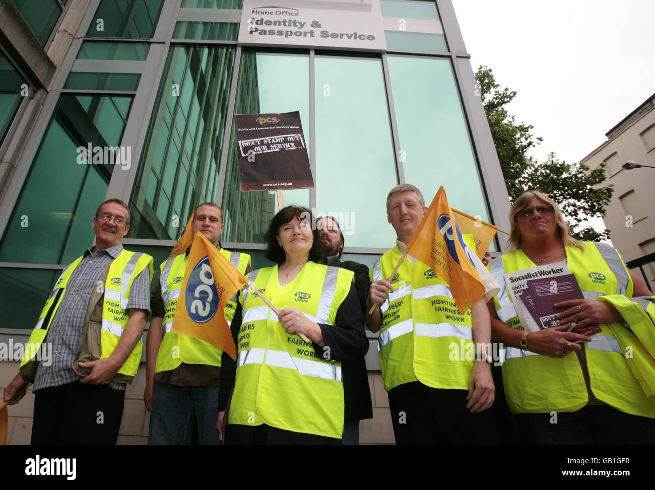 Passport Staff Strike Outside The Identity And Passport Service Office In London Victoria A 2367