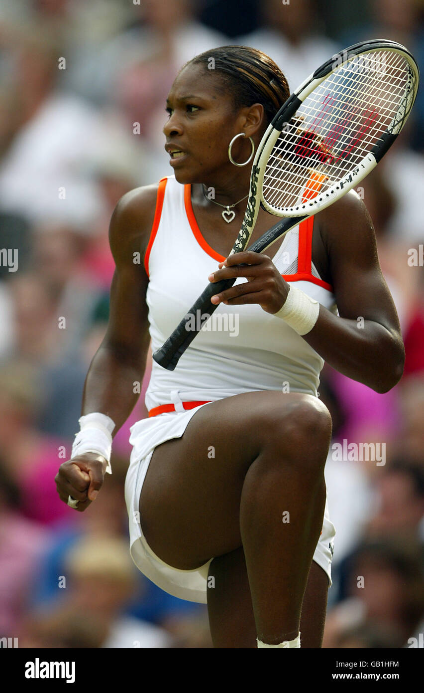 Tennis - Wimbledon 2003 - Women's Quarter-Final - Serena Williams v Jennifer Capriati. Serena Williams shows signs of frustration as she defeats Jennifer Capriati Stock Photo