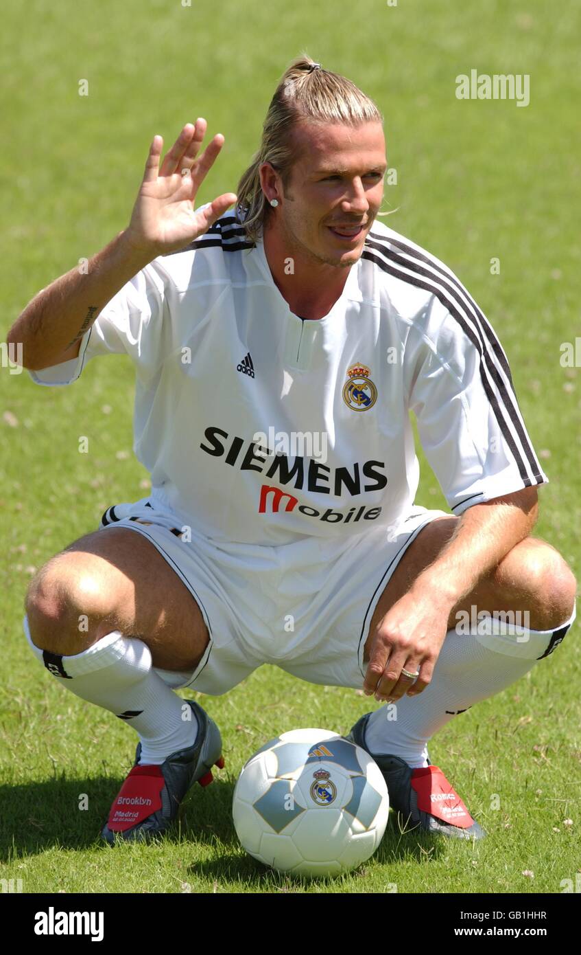 David beckham real madrid signing hi-res stock photography David beckham real madrid signing hi-res stock photography