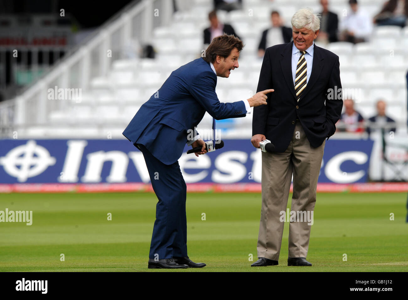 Cricket on five presenters mark nicholas and barry richards left hires