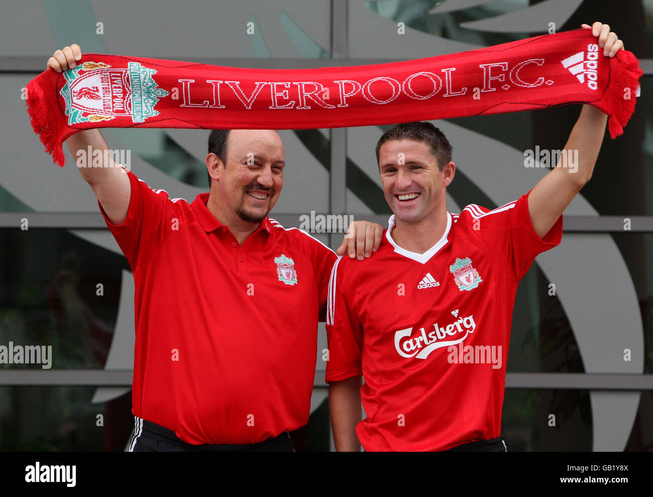 Liverpool fc scarf hi res stock photography and images Page 2
