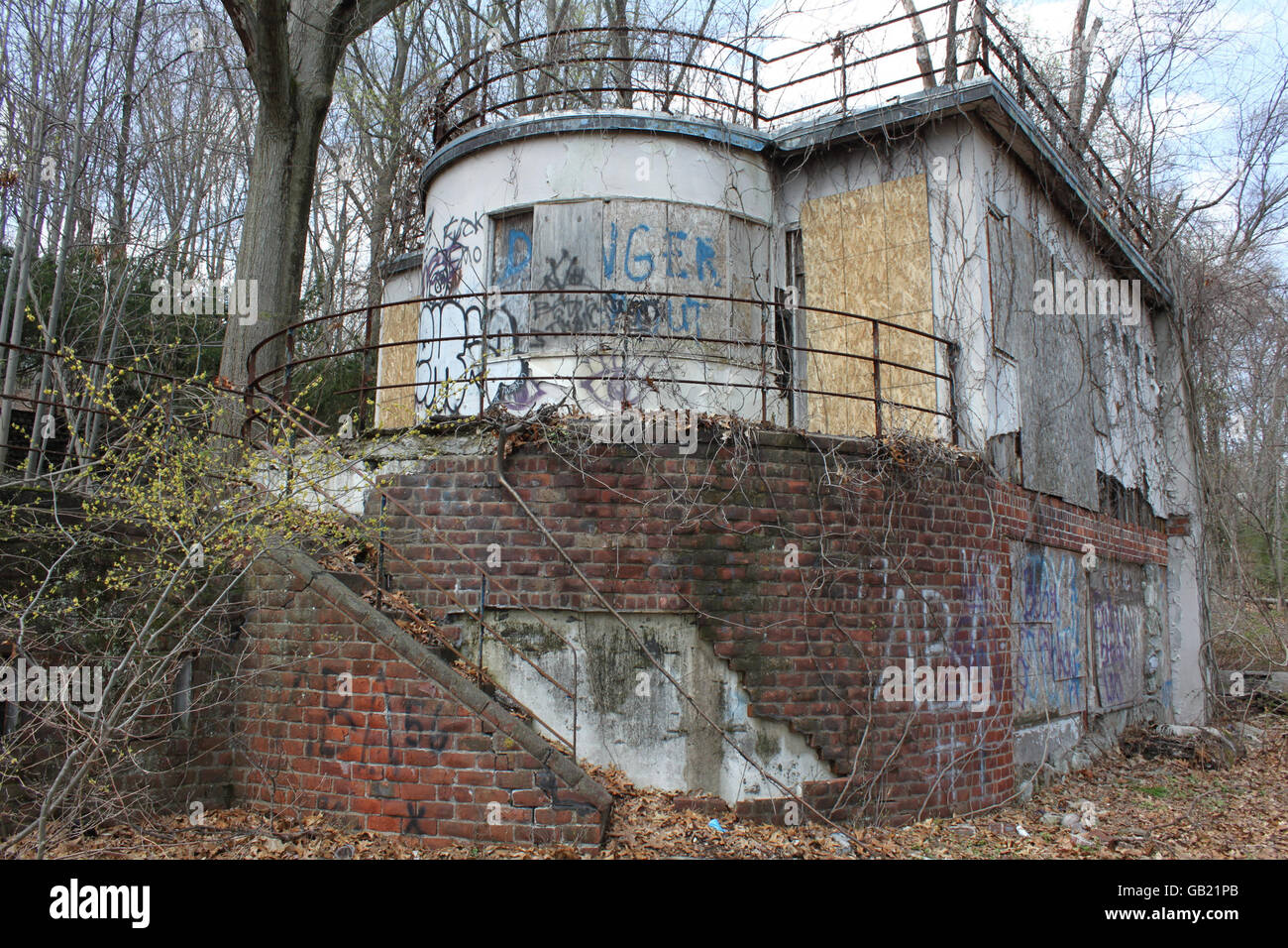 An abandoned home in New Jersey Photo - Alamy