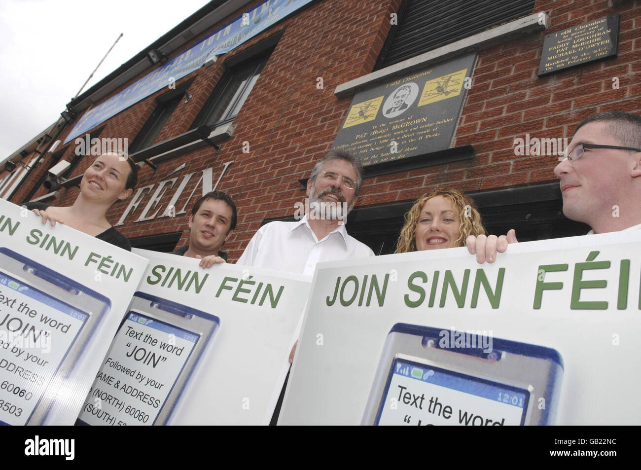 Left To Right Sinn Fein President Gerry Adams High Resolution Stock Photography And Images Alamy