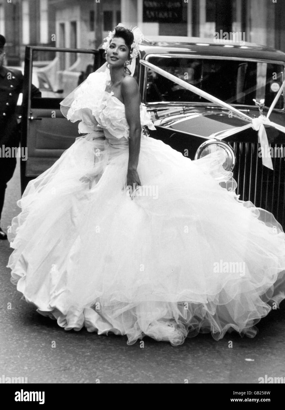 Harrods wedding dress hotsell