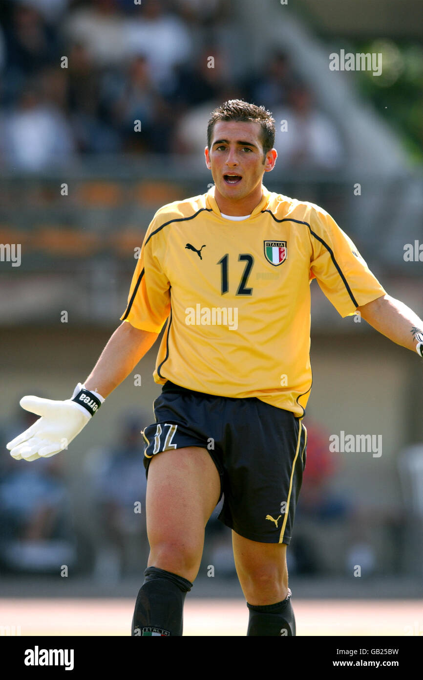 Italy goalkeeper tommaso berni hi-res stock photography and images - Alamy