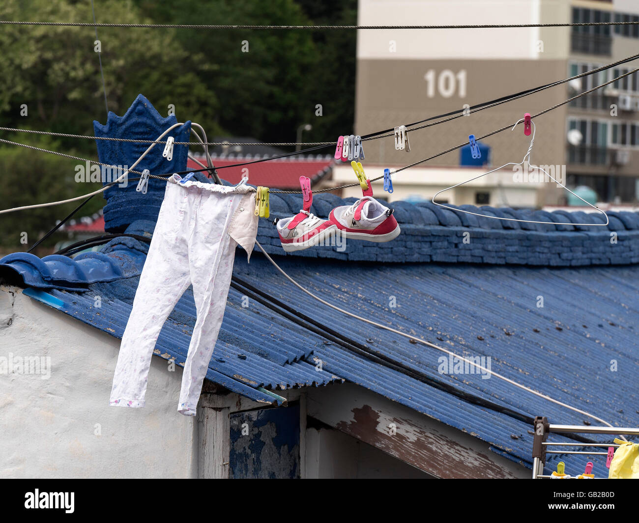 drying laundry in Dongpirang quarters, Tongyeong, province