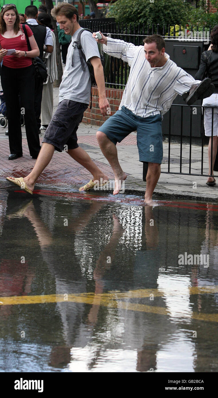 London burst water main Stock Photo Alamy