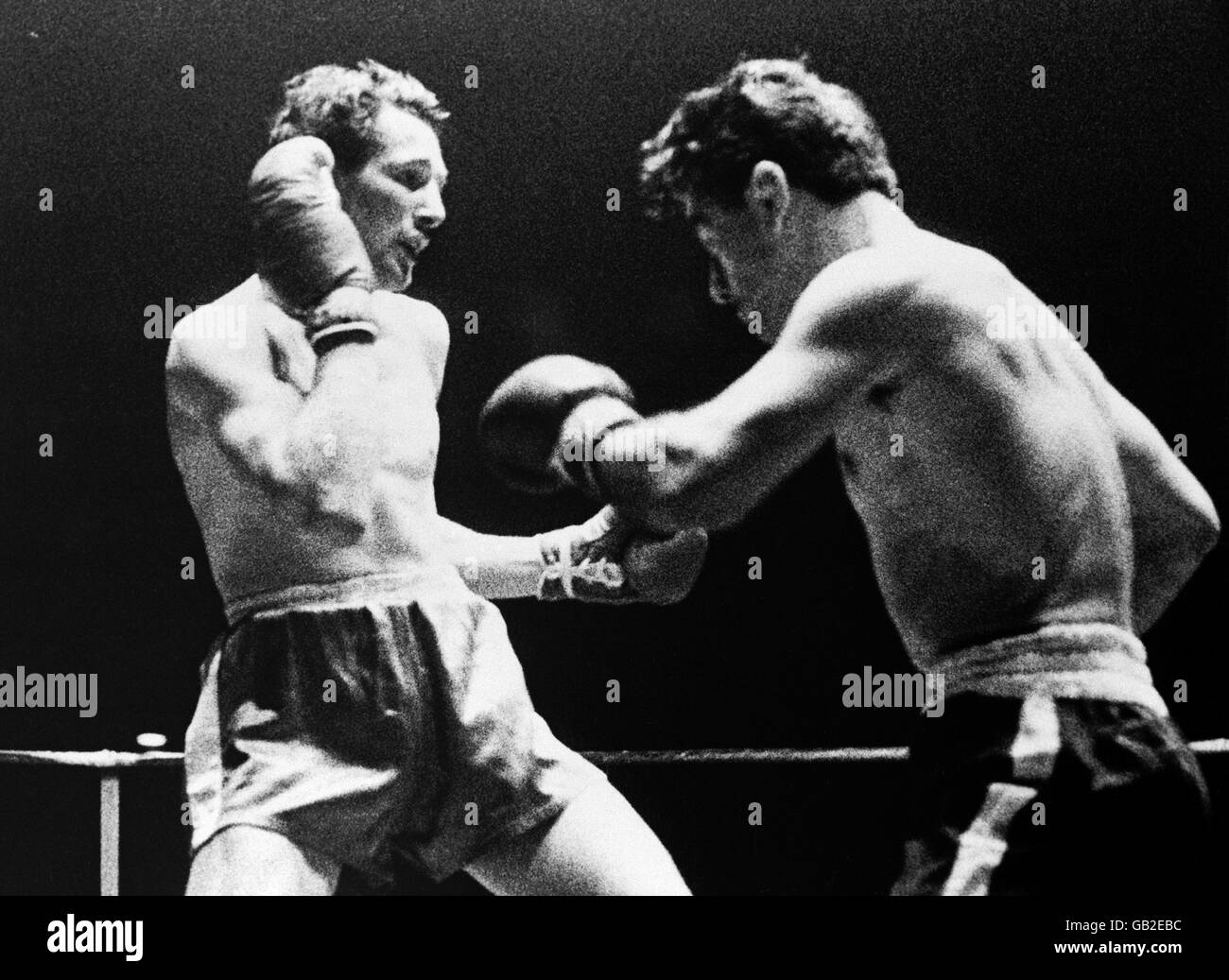 Boxing - European Middleweight Championship - Laszlo Papp v George Aldridge Stock Photo