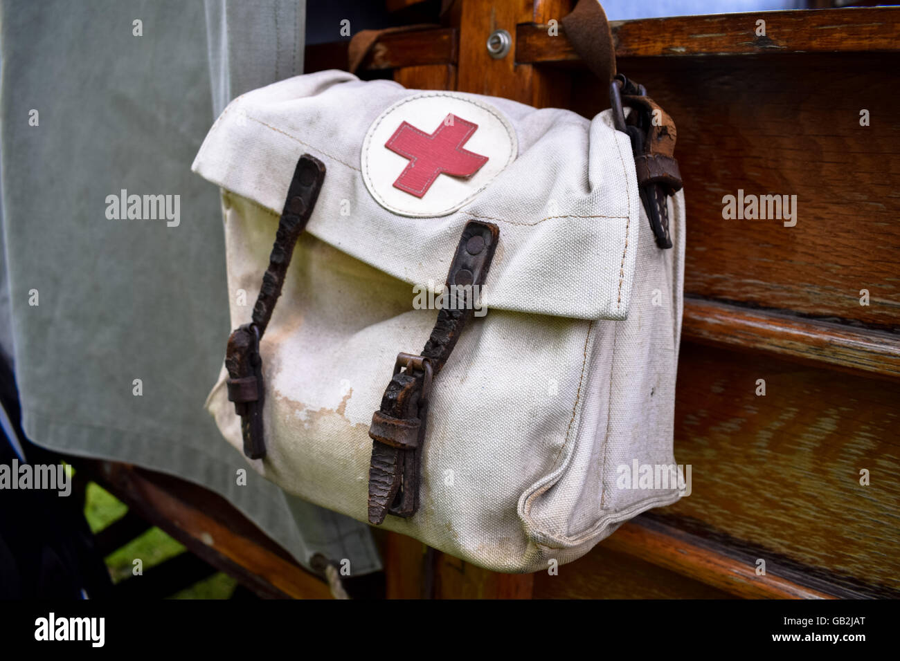 Old fashioned medical bag hires stock photography and images Alamy