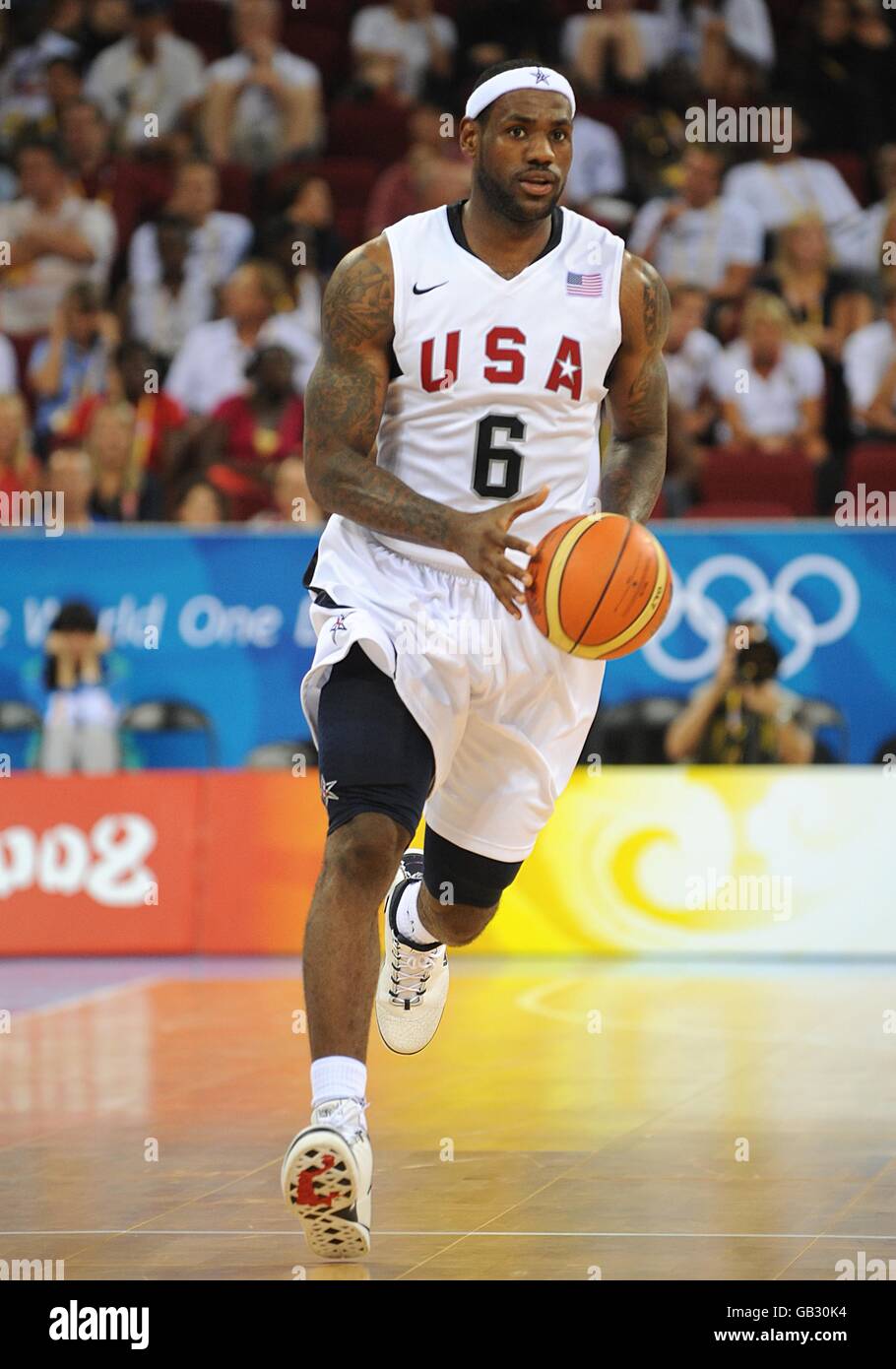 Lebron james 2008 olympics hi-res stock photography and images - Alamy