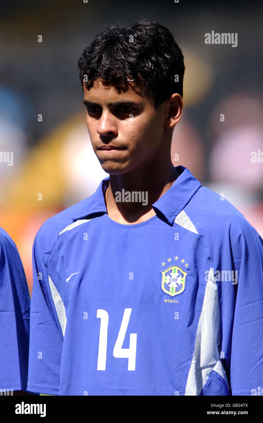 Soccer - Pepsi U17 Tournament - England v Brazil Stock Photo