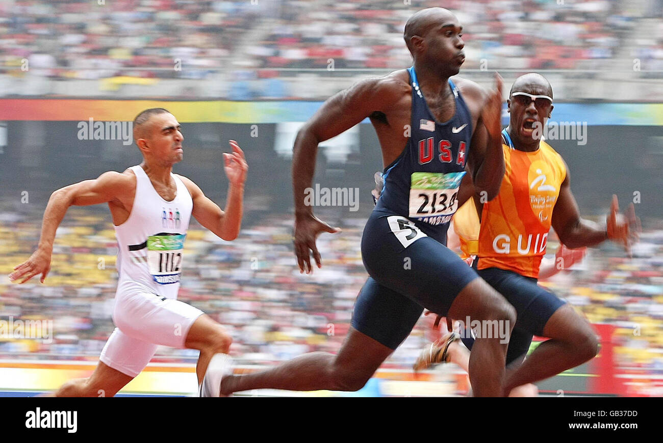 Paralympics - Beijing Paralympic Games 2008 - Day Three. USA's Josiah Jaimson (centre) the Men's 100 M T12 Semi-final in the National Stadium at the Beijing Paralympic Games 2008, China. Stock Photo