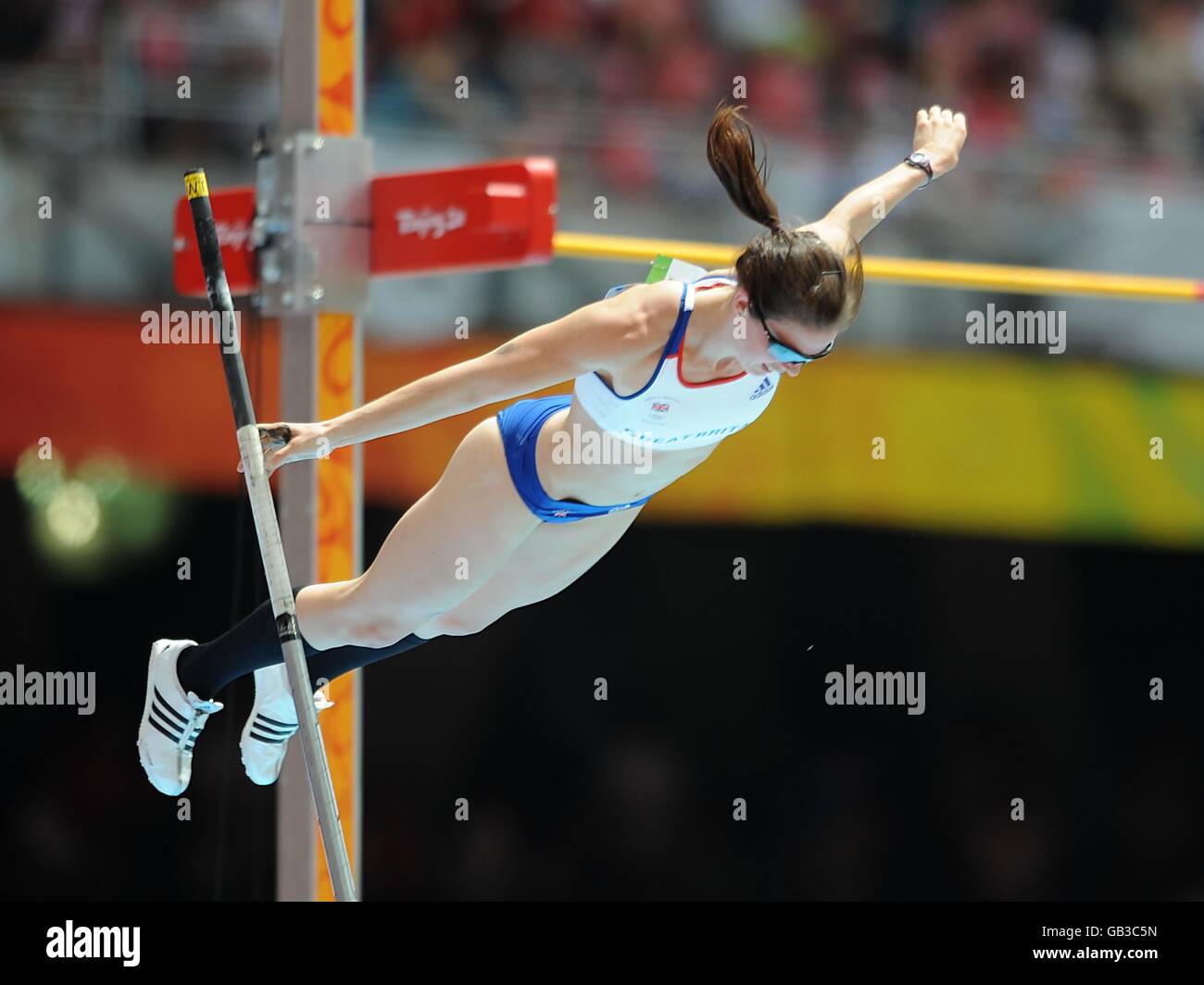 Pole vault olympics hires stock photography and images Alamy