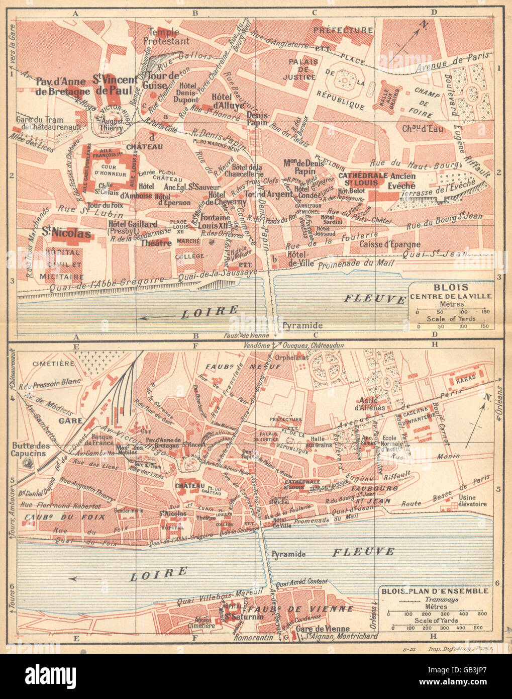 LOIR- ET- CHER: Blois centre de la Ville; Blois Plan D'ensemble, 1922 old map Stock Photo