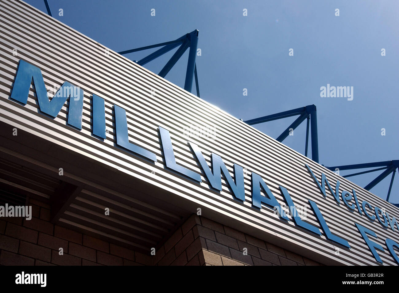 Ground View of the Den Millwall Football Club. The game finishes goalless.Millwall  FC 10/03/13 Millwall FC V Blackburn Rovers 10/03/13 FA Cup Quarter Stock  Photo - Alamy