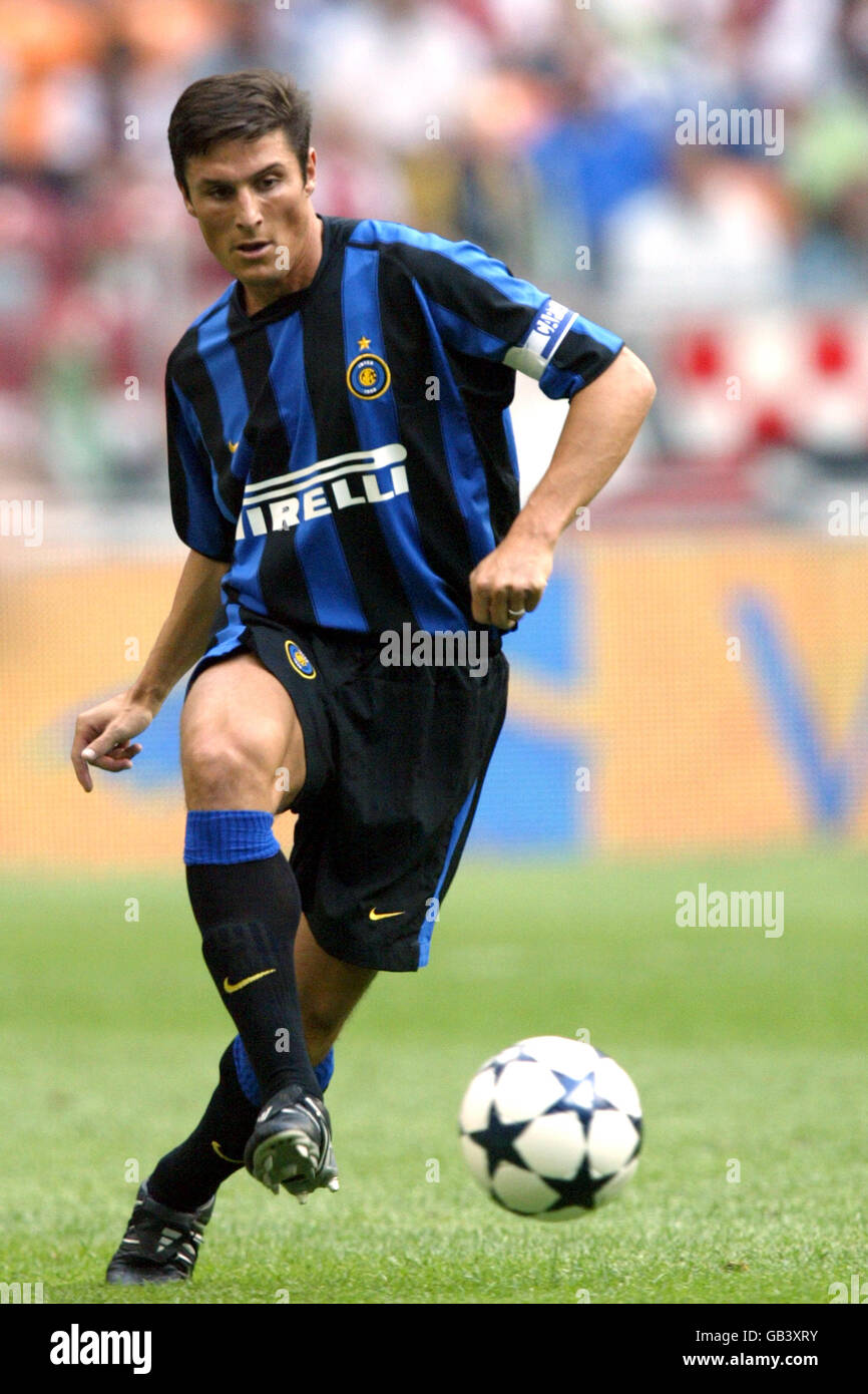Javier zanetti inter milan hi-res stock photography and images - Page 2 -  Alamy