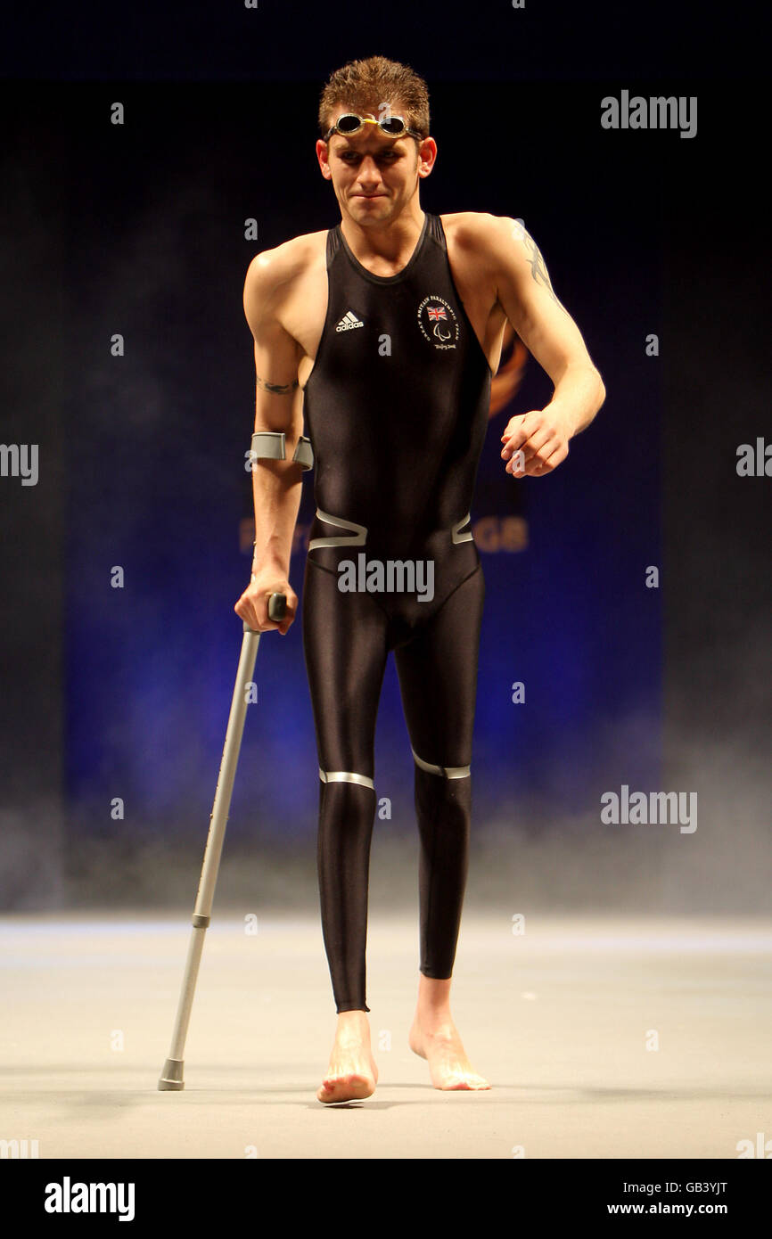Andrew lindsey models the team kit during the catwalk show hi-res stock ...