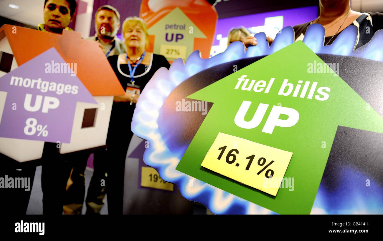 Unison local government workers demonstrate the cost of inflation