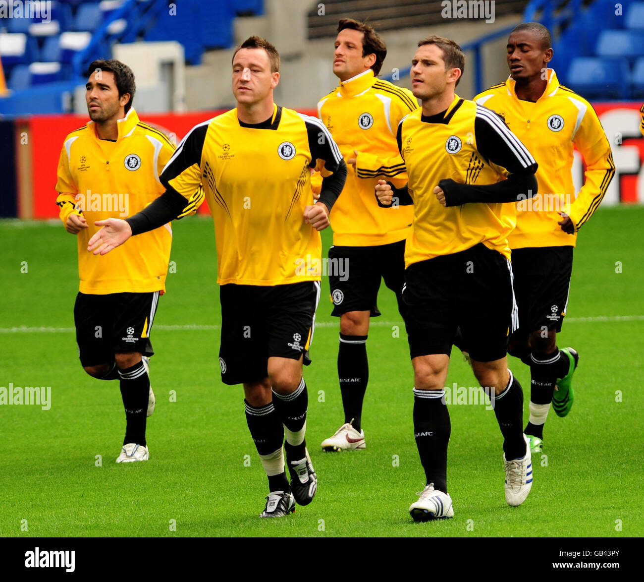 Chelsea's Deco (left) captian John Terry (second left) and Frank Lampard (second right) during a training session at Stamford Bridge, London. Stock Photo