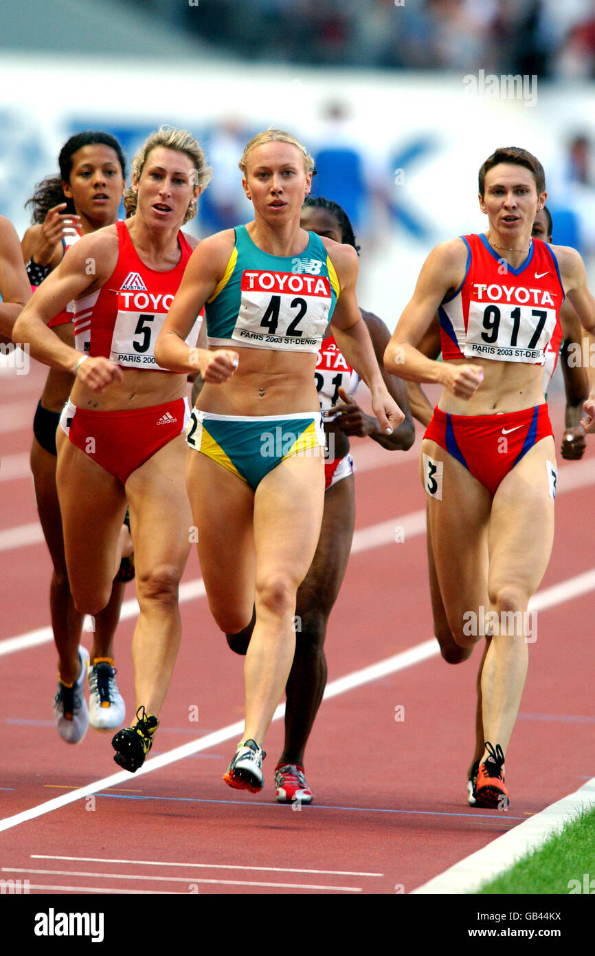 Australia's Tamsyn Lewis (42) leads from Austria's Stephanie Graf (51) and Russia's Natalya Khrushchelyova (917) in the 800m Stock Photo