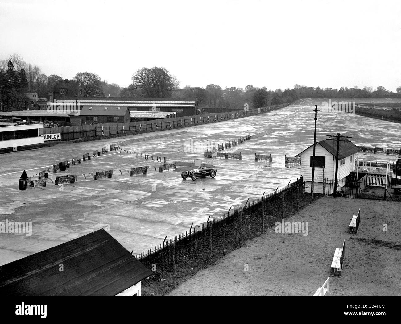 Motor Racing - JCC International Trophy - Brooklands. General view of the course, showing handicap channels Stock Photo