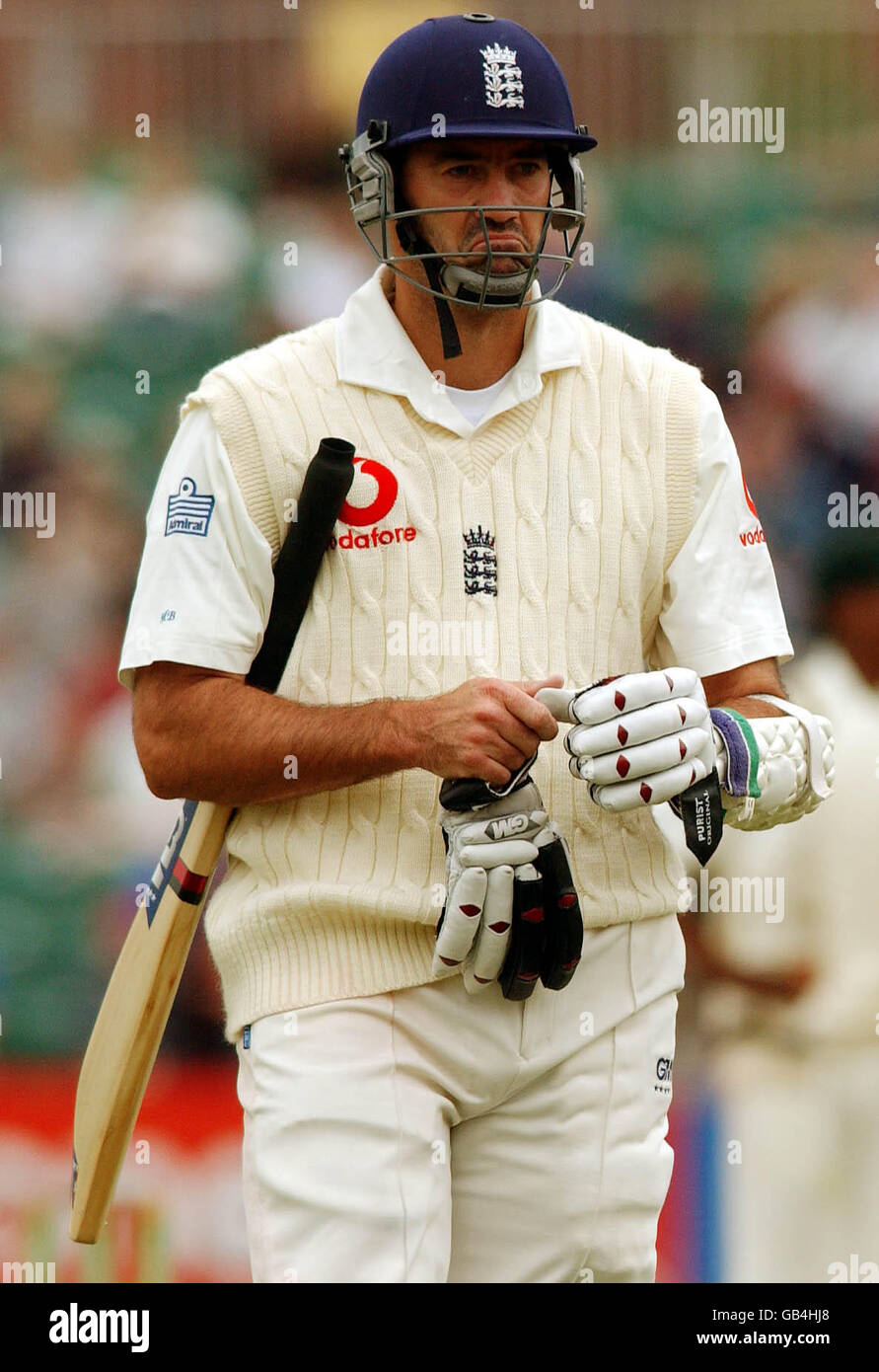 England's Martin Bicknell walks off the field of play frowning after being the victim of Jacques Kallis Stock Photo