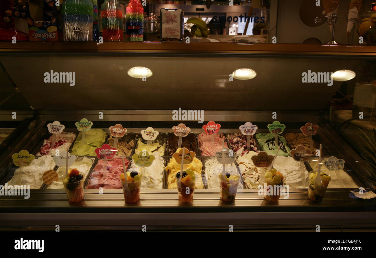 Ice cream counter in italy hires stock photography and images Alamy