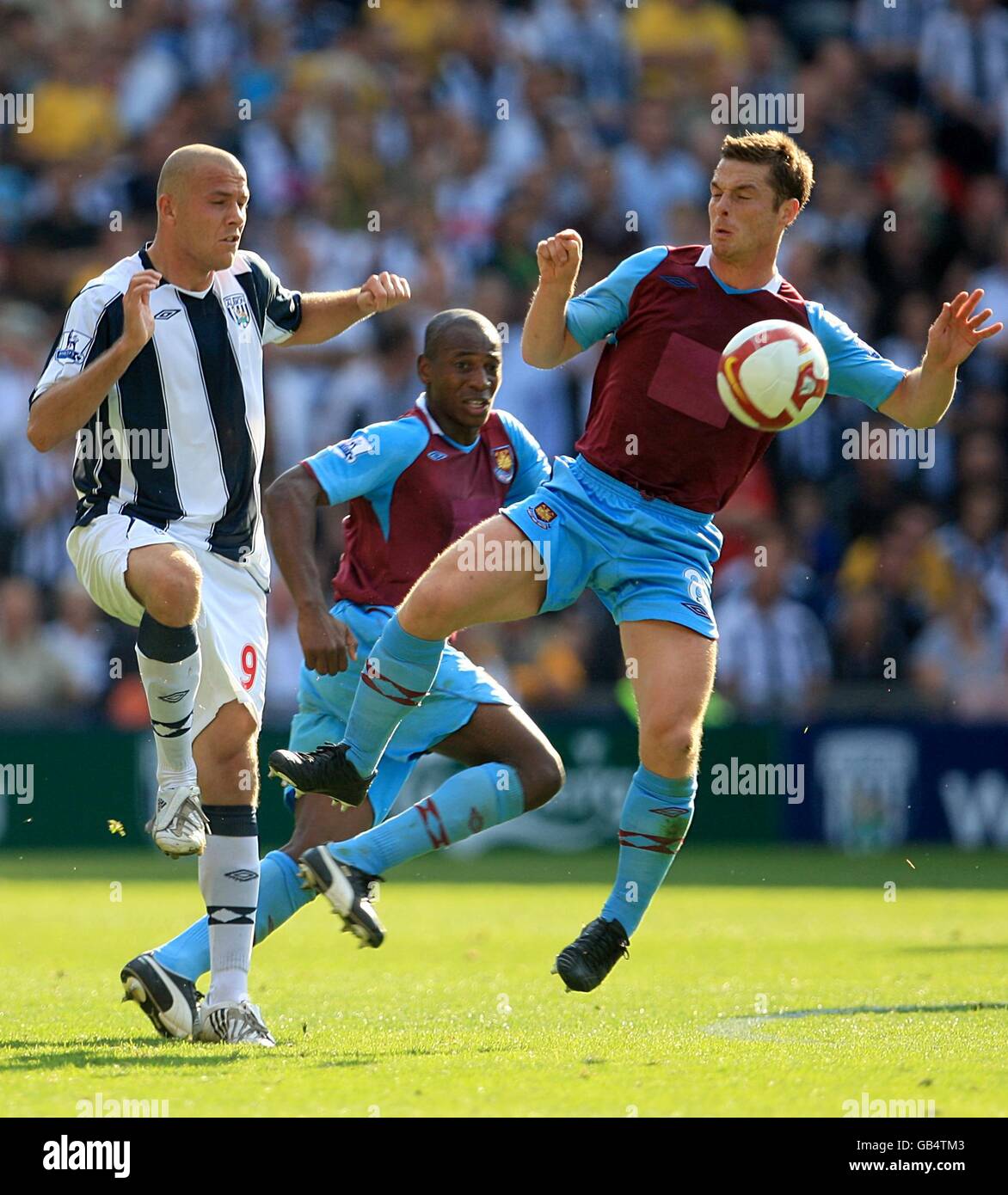 Soccer - Barclays Premier League - West Bromwich Albion v West Ham United - The Hawthorns Stock Photo