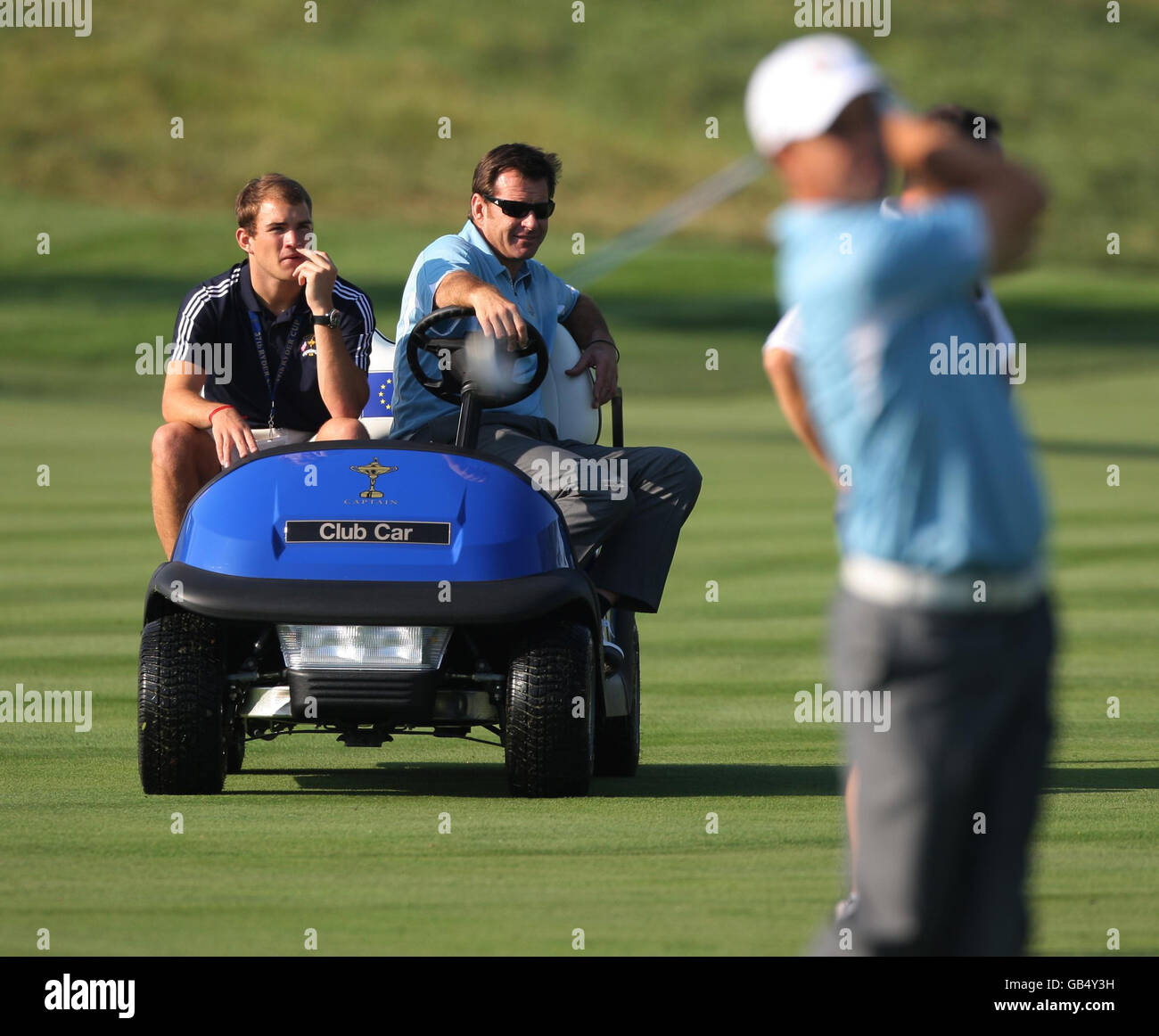 Ryder Cup Captain Nick Faldo with his son Matthew watches Padraig Harrington from the buggy during todays team practise at Valhalla Golf Club, Louisville, USA. Stock Photo