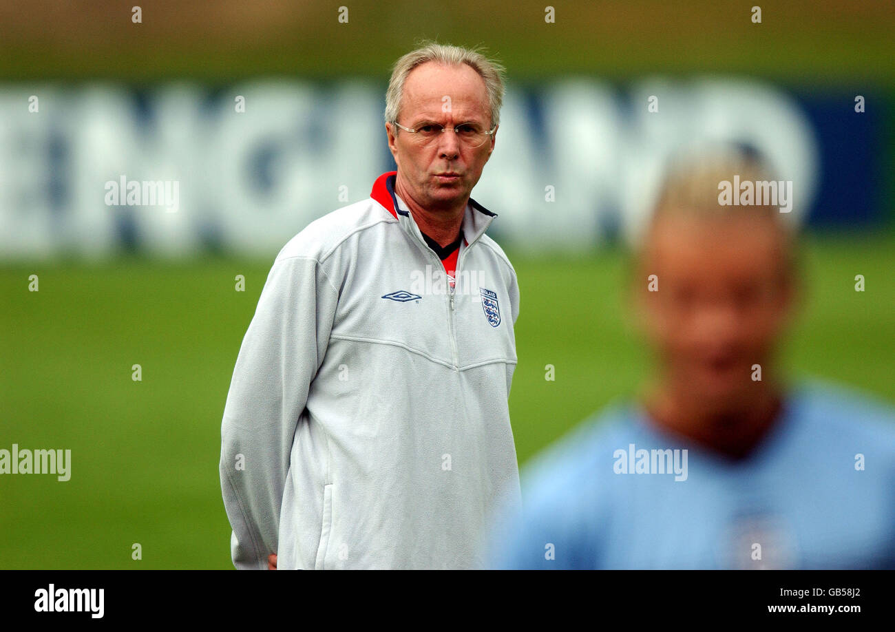 England manager Sven Goran Eriksson watches over David Beckham during ...