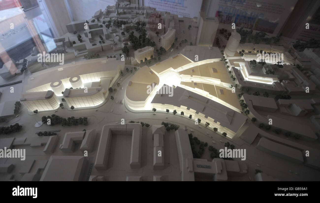 Model showing Cabot Circus (illuminated area) within the centre of Bristol. The newly built retail development boasts 140 shops, 25 restaurants, 250 apartments, offices, student housing, a cinema and a hotel across 36 acres. Stock Photo