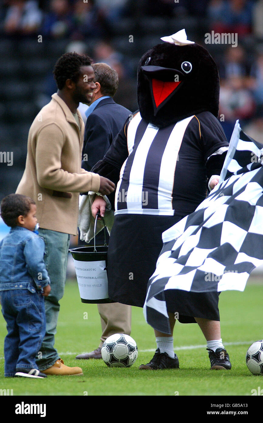 Soccer - Nationwide League Division Two - Notts County v Luton Town Stock Photo