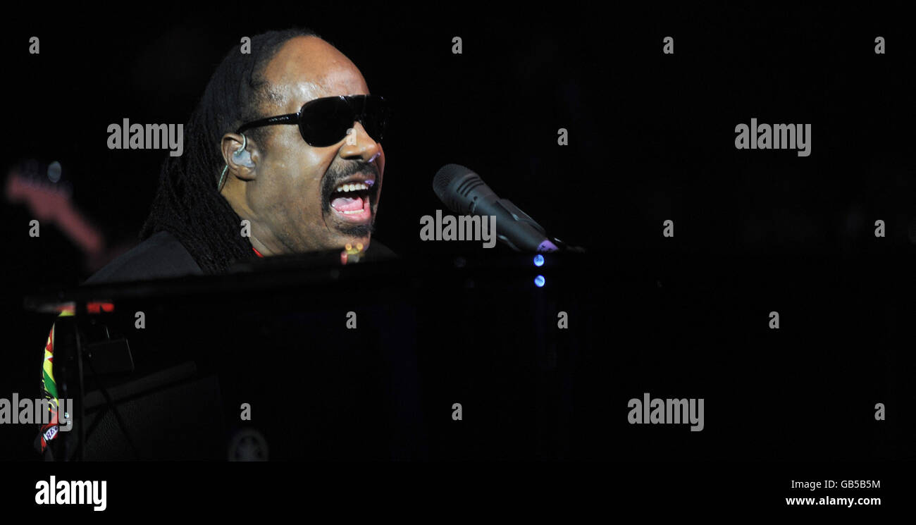 Stevie Wonder in concert - London Stock Photo - Alamy