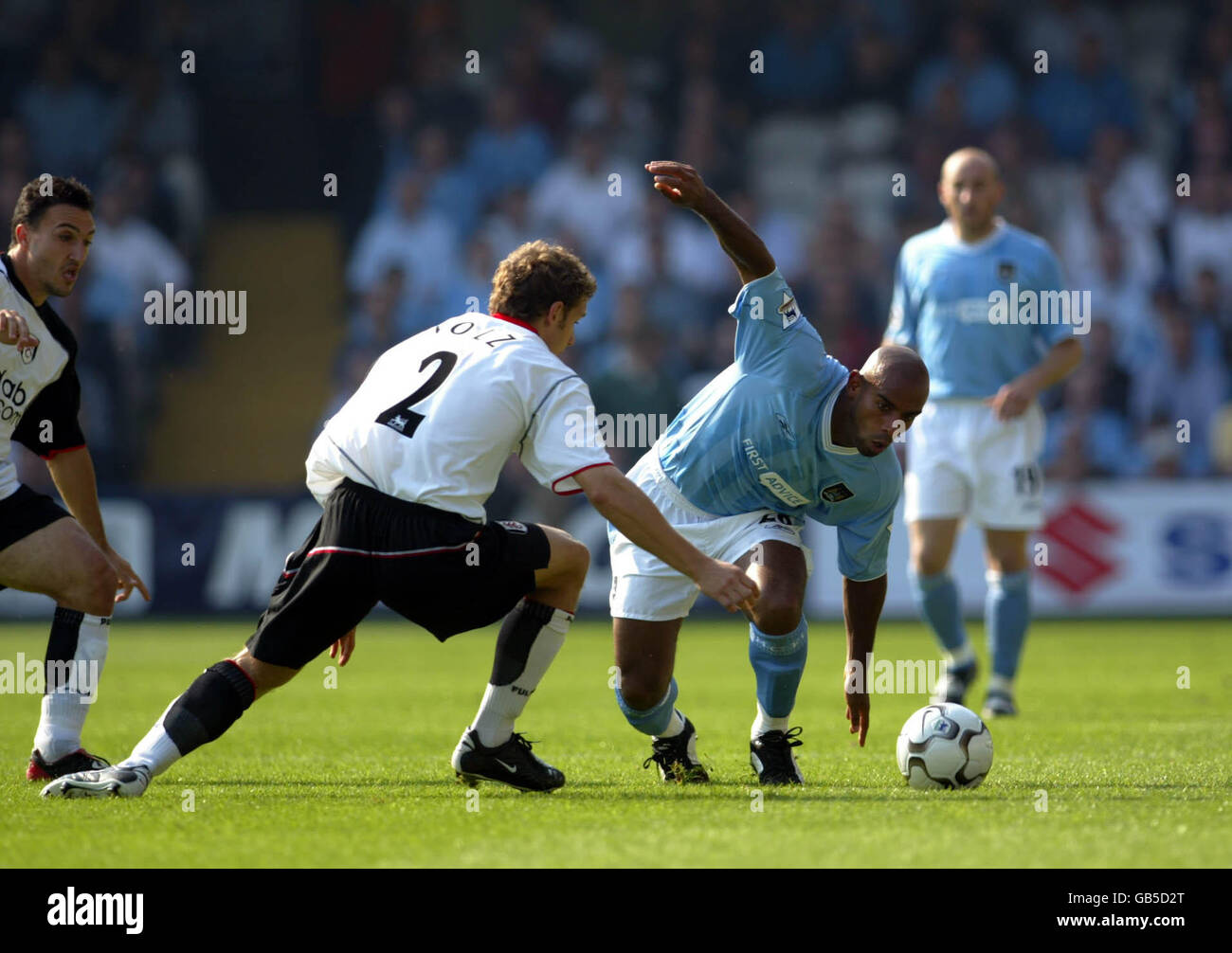 Soccer - FA Barclaycard Premiership - Fulham v Manchester City. Fulham's Moritz Volz and Manchester City's Trevor Sinclair battle for the ball Stock Photo