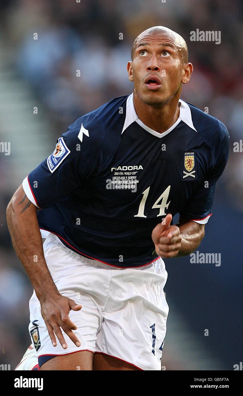 Chris iwelumo scotland hires stock photography and images Alamy