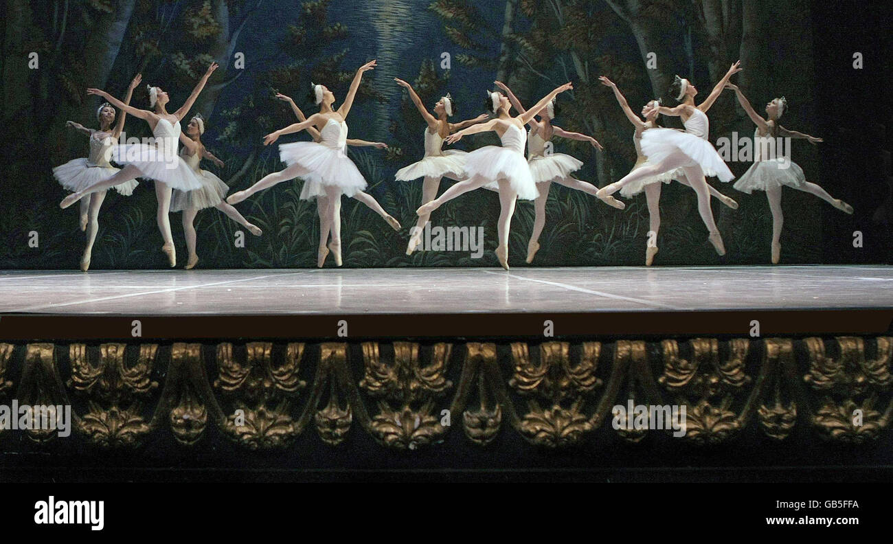 Members ballet ireland part in dress rehearsal production swan lake hi