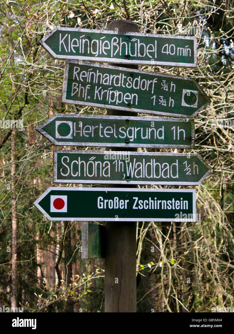 Wegweiser im Elbsandsteingebirge Stock Photo
