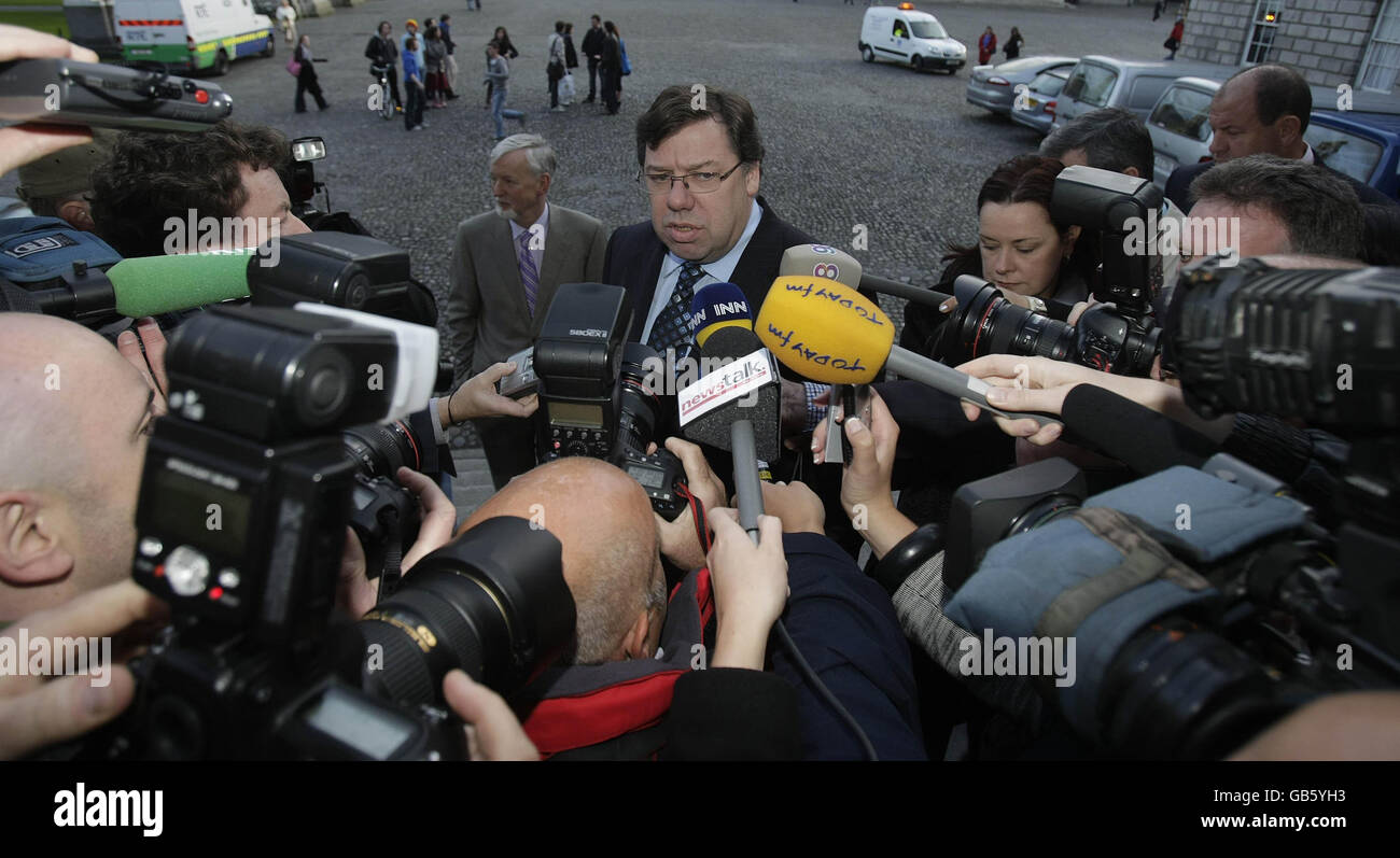 Taoiseach on banking hi-res stock photography and images - Alamy