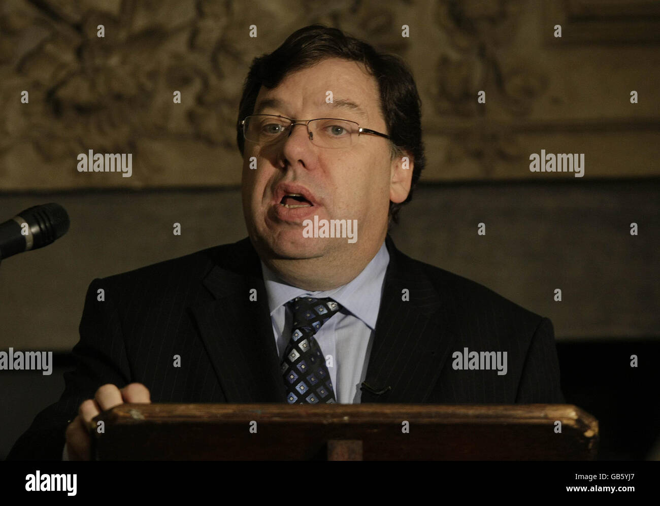 Taoiseach on banking hi-res stock photography and images - Alamy