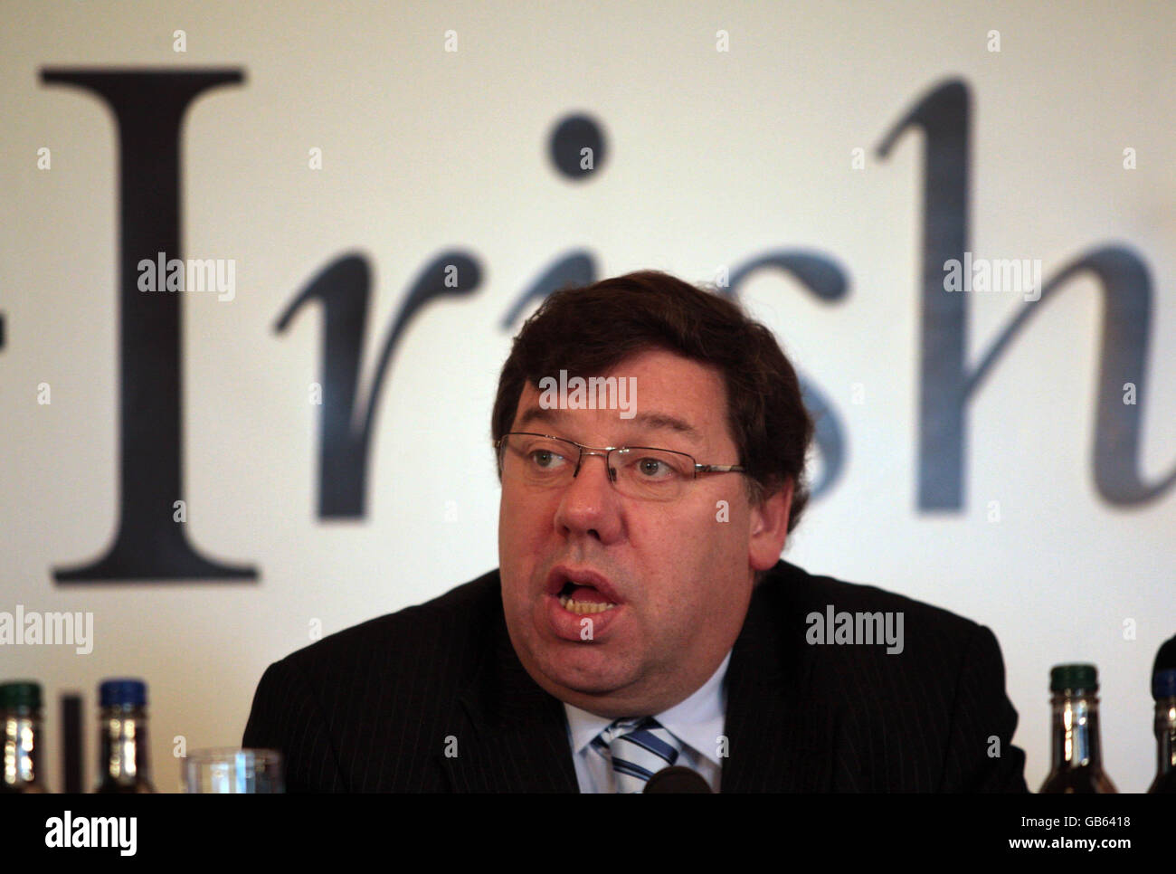Taoiseach Brian Cowen talks at a press conference after a summit at a Scottish stately home. Stock Photo