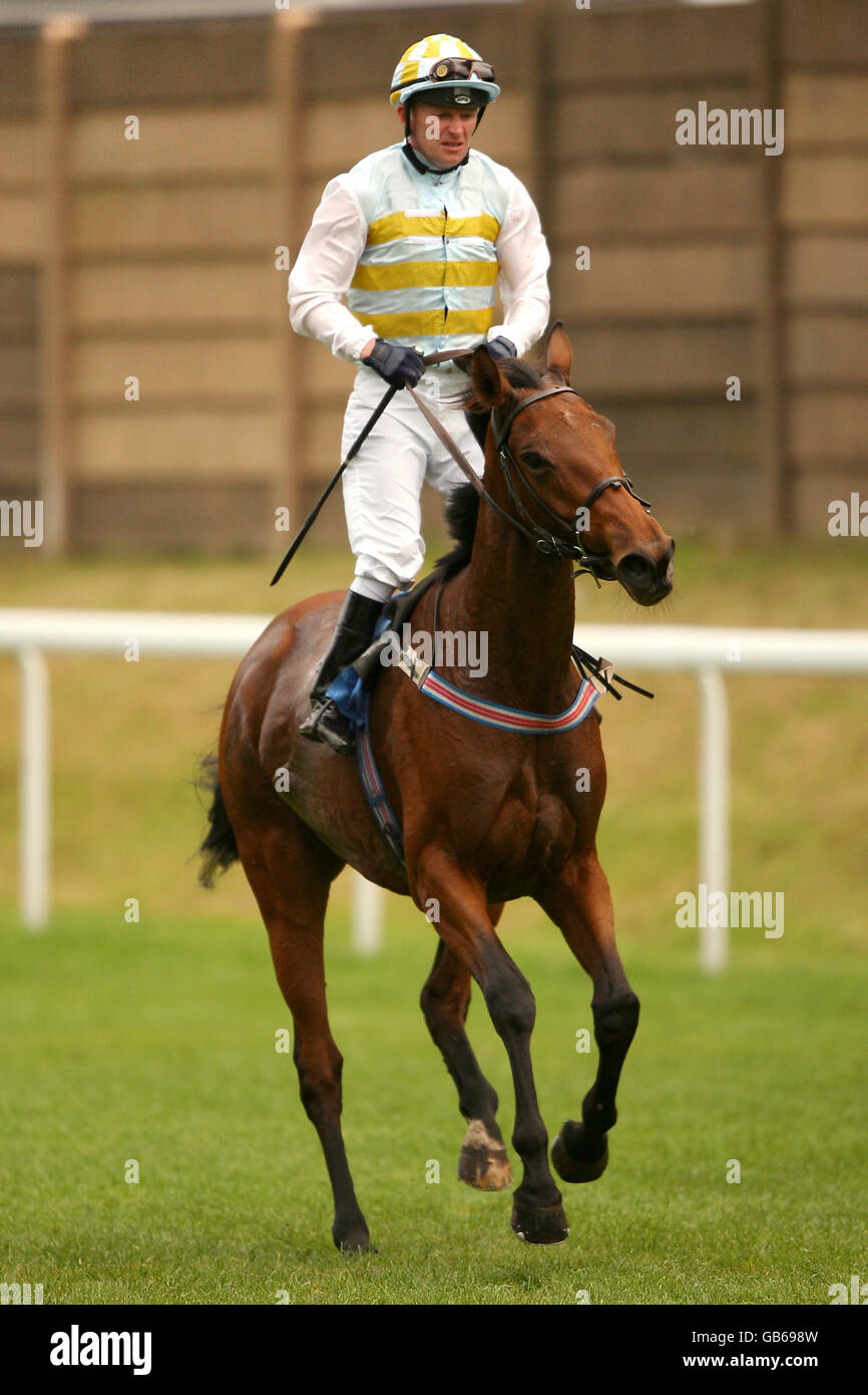 Shaylee ridden by jockey Joe Fanning during The Dem Windo Solutions Handicap Stakes Stock Photo