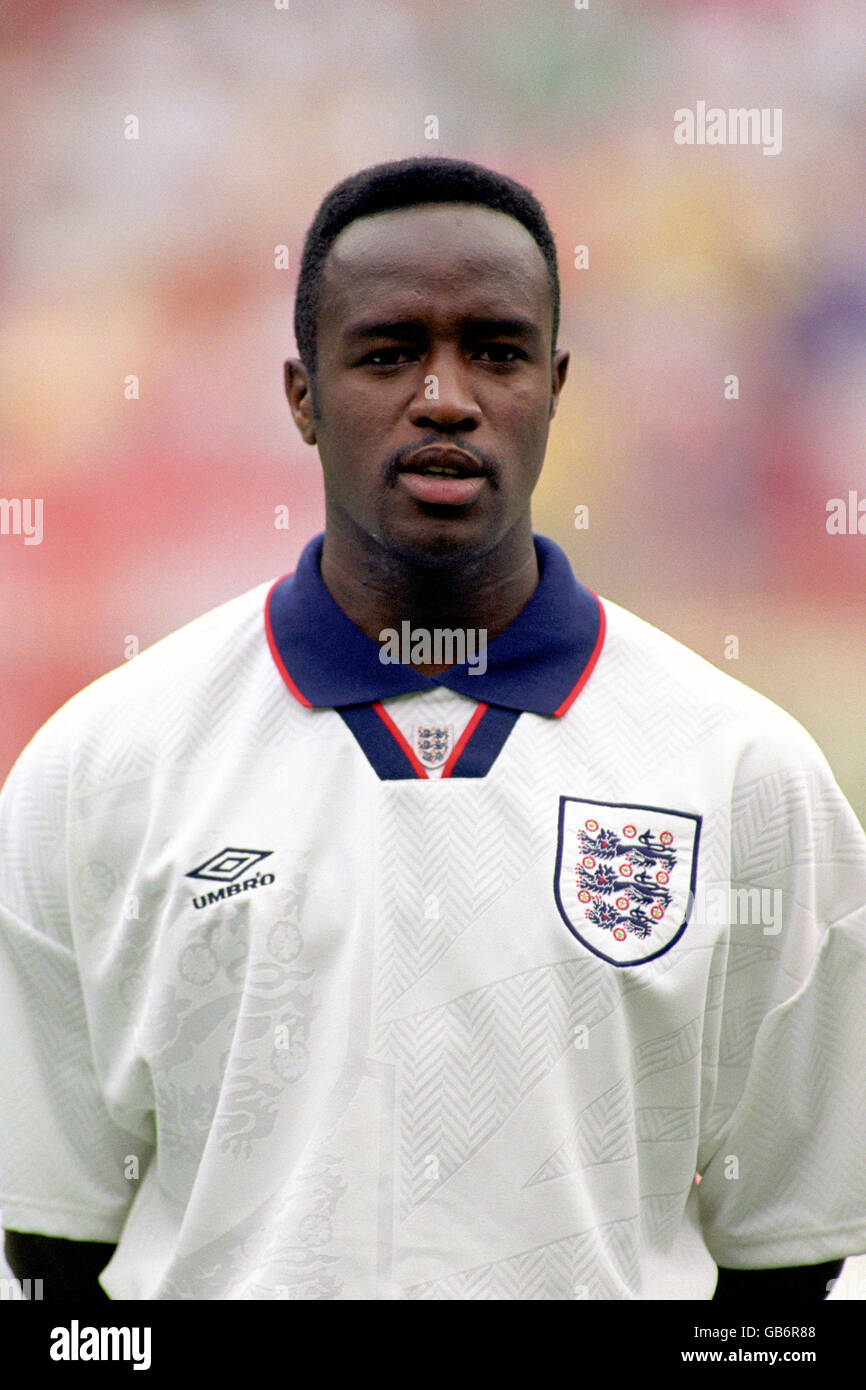 SOCCER. EARL BARRETT, ENGLAND PORTRAIT Stock Photo Alamy